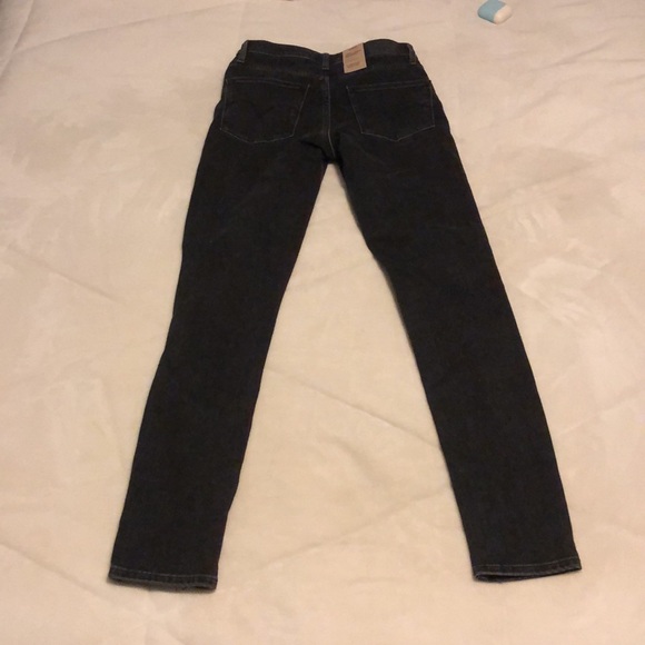 Levi’s Black Ripped Jeans - Picture 4 of 4